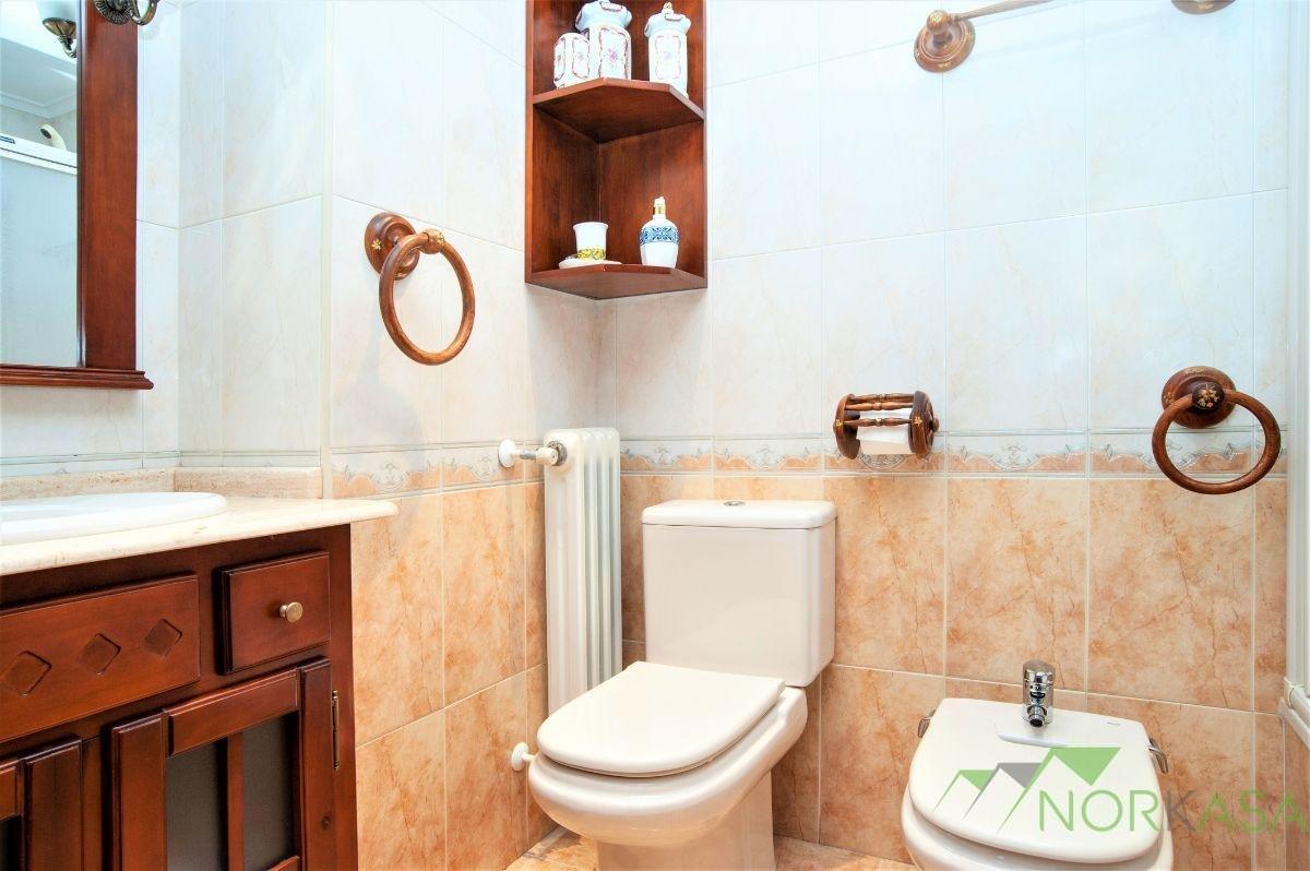 For sale of duplex in Oviedo