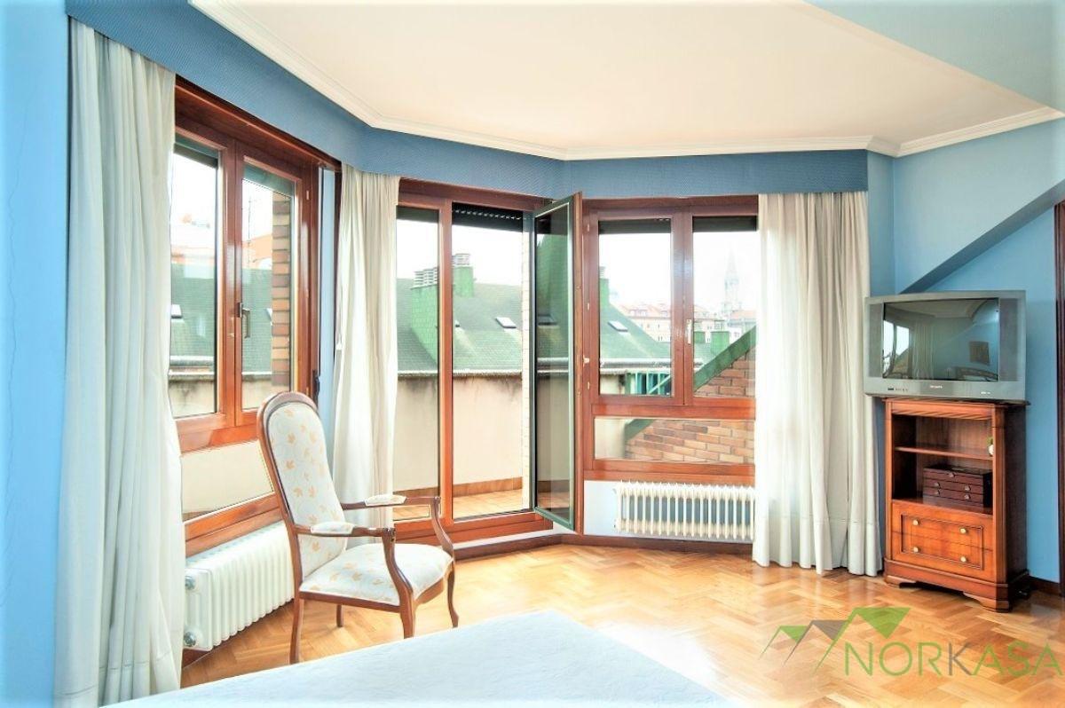 For sale of duplex in Oviedo