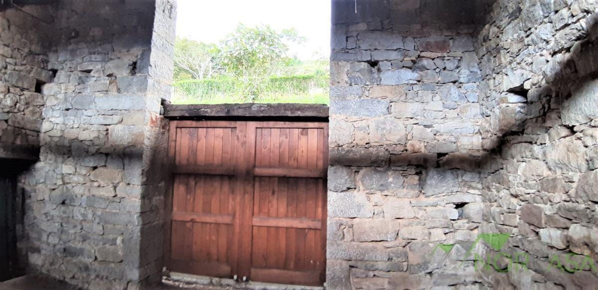 For sale of house in Candamo