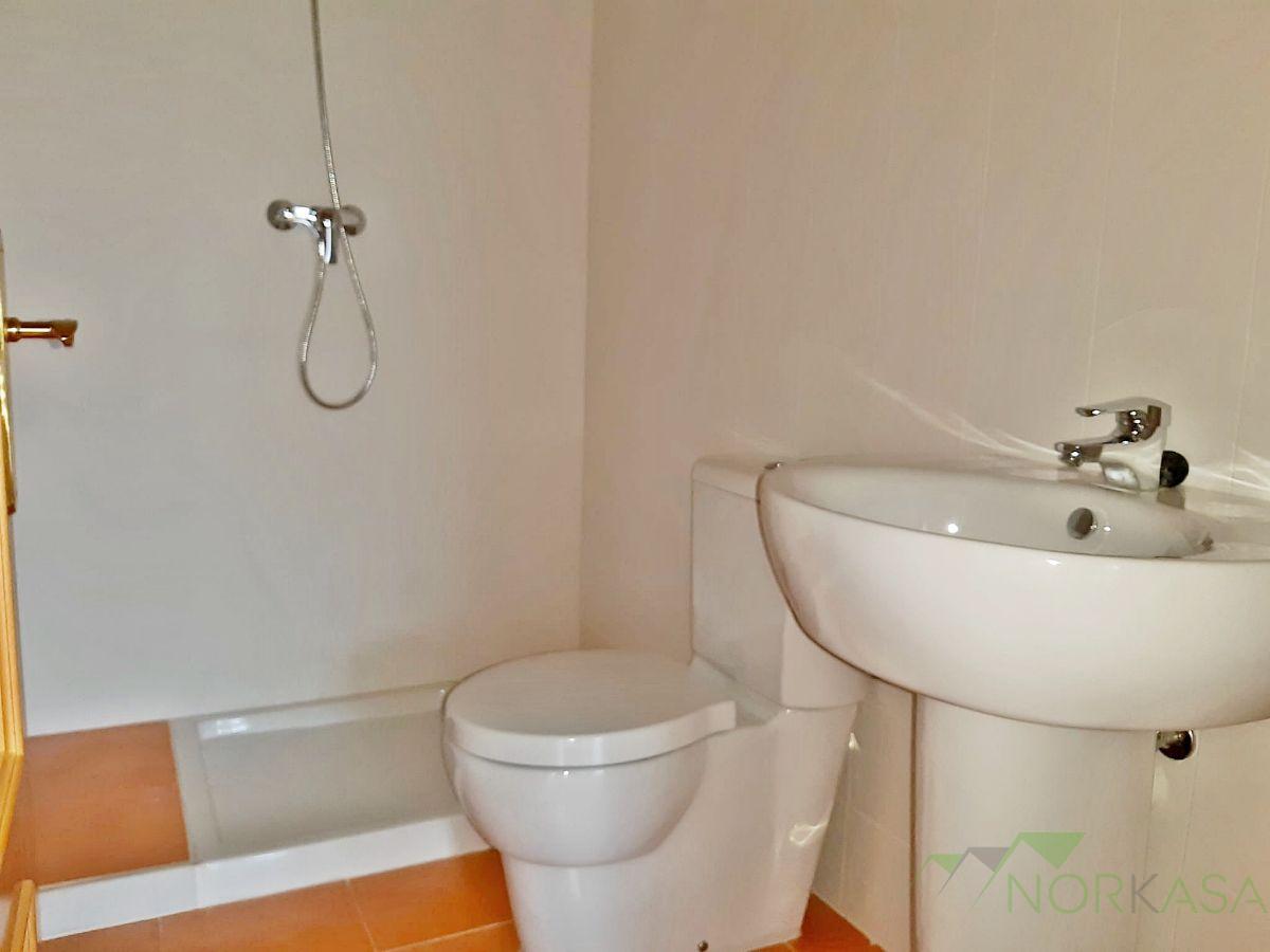 For sale of apartment in Oviedo