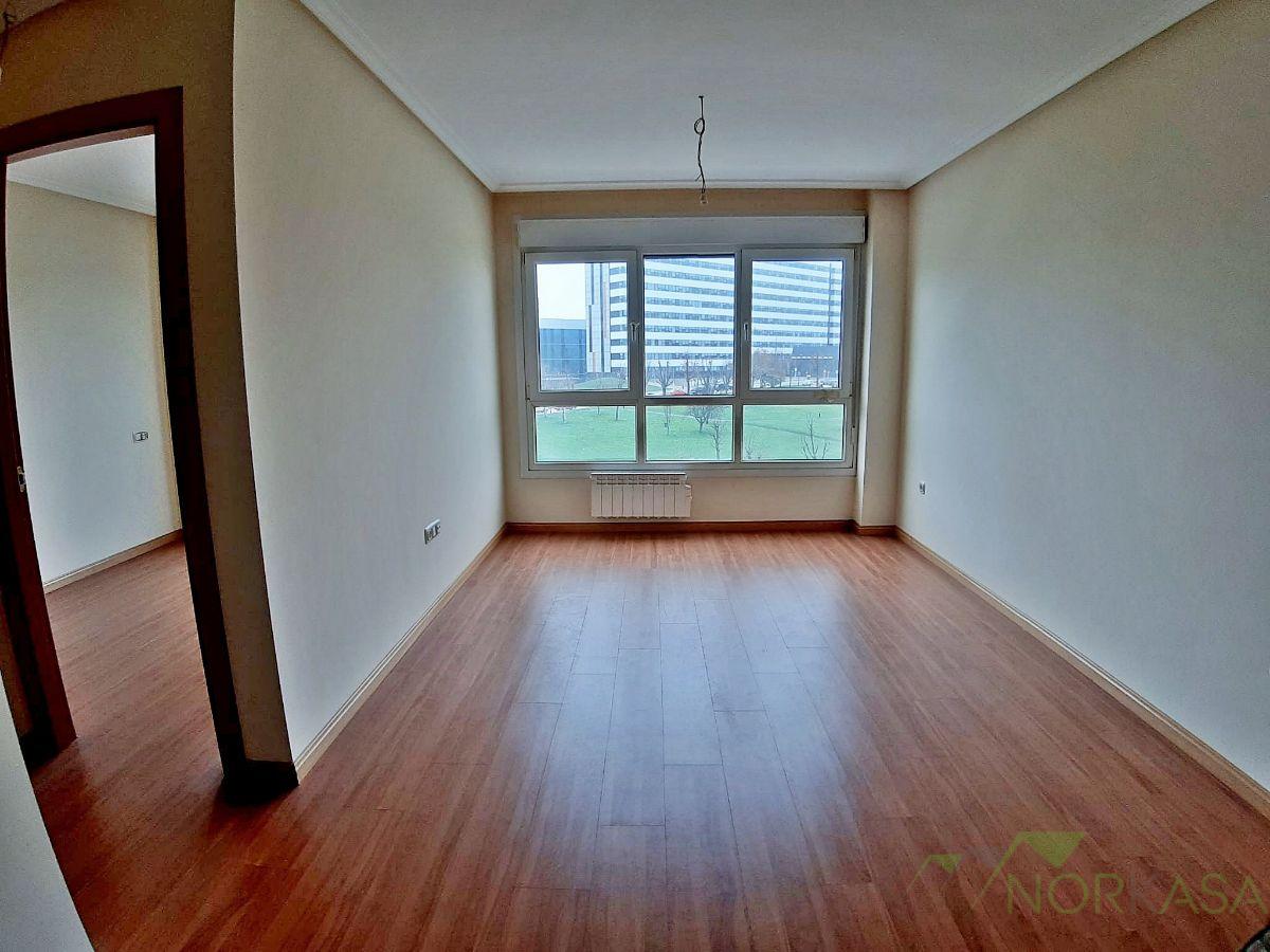 For sale of apartment in Oviedo