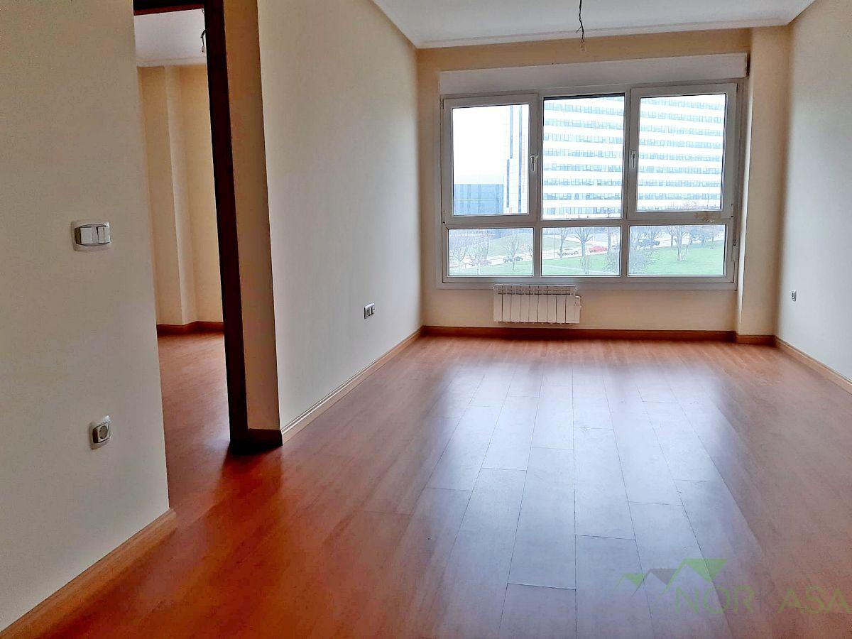 For sale of apartment in Oviedo
