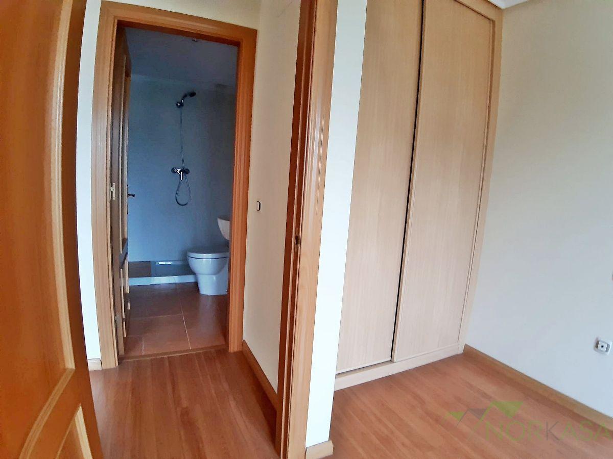 For sale of apartment in Oviedo