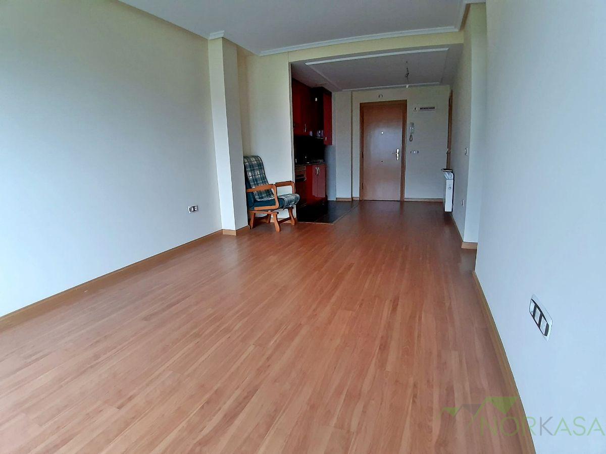 For sale of apartment in Oviedo