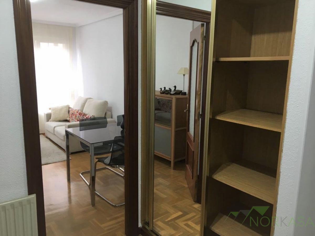 For rent of apartment in Oviedo