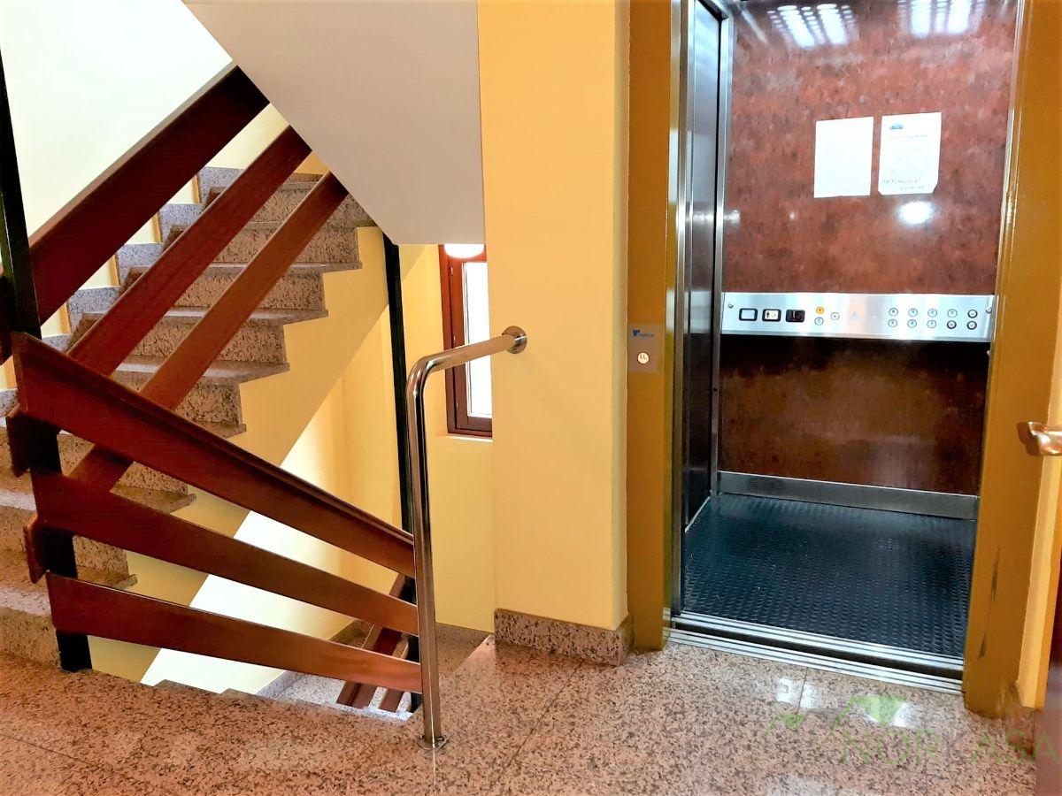 For sale of flat in Oviedo