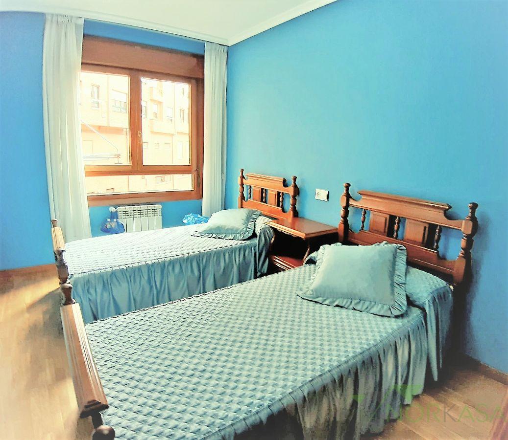 For sale of flat in Oviedo