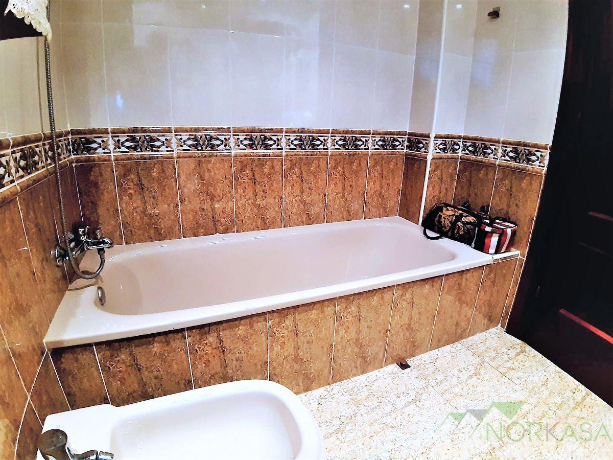 For sale of flat in Oviedo