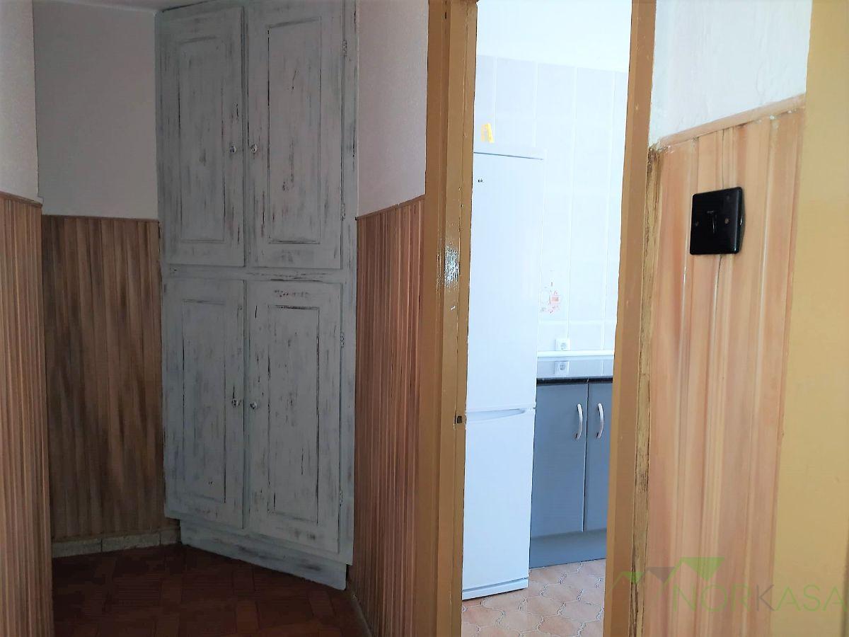 For sale of flat in Lena