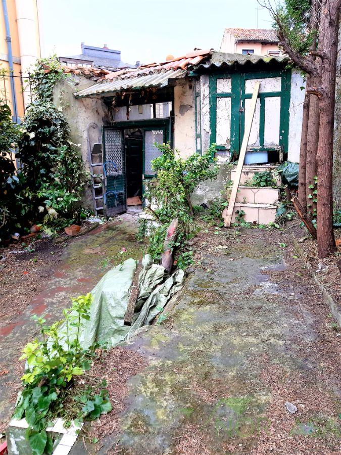 For sale of land in Oviedo