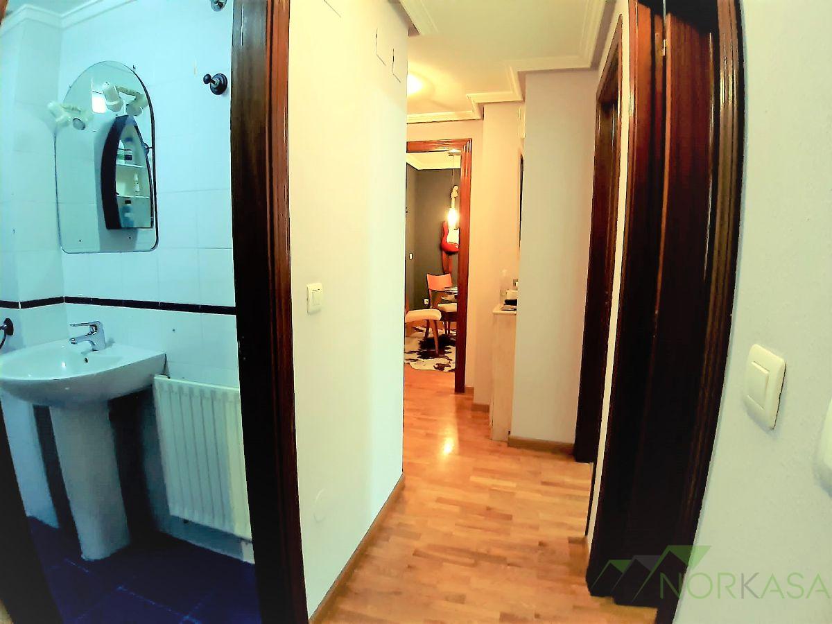 For sale of flat in Oviedo