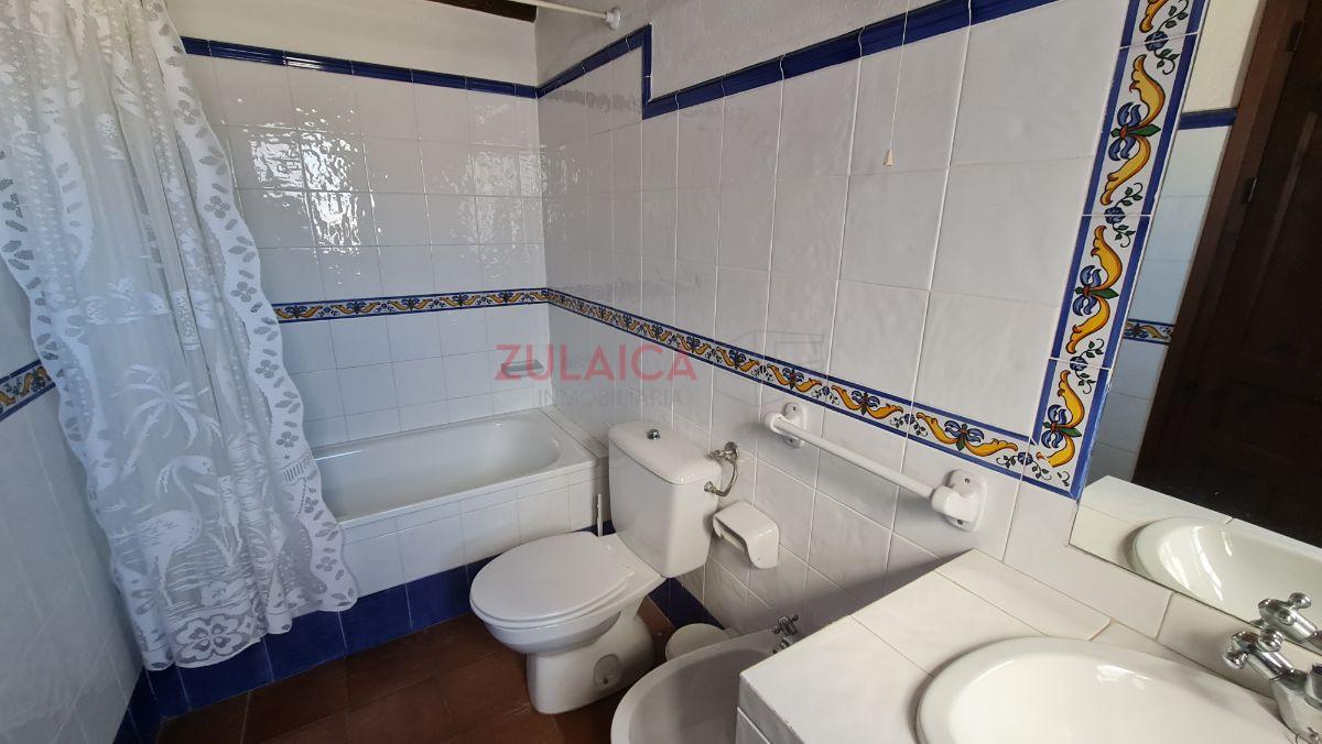 For sale of house in El Burgo