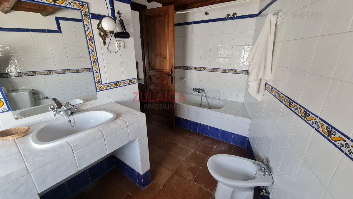 For sale of house in El Burgo