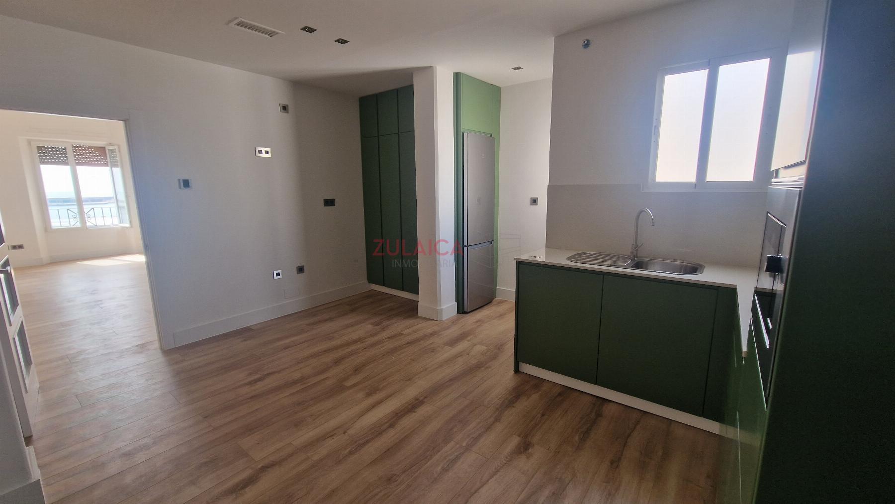 For rent of penthouse in Málaga