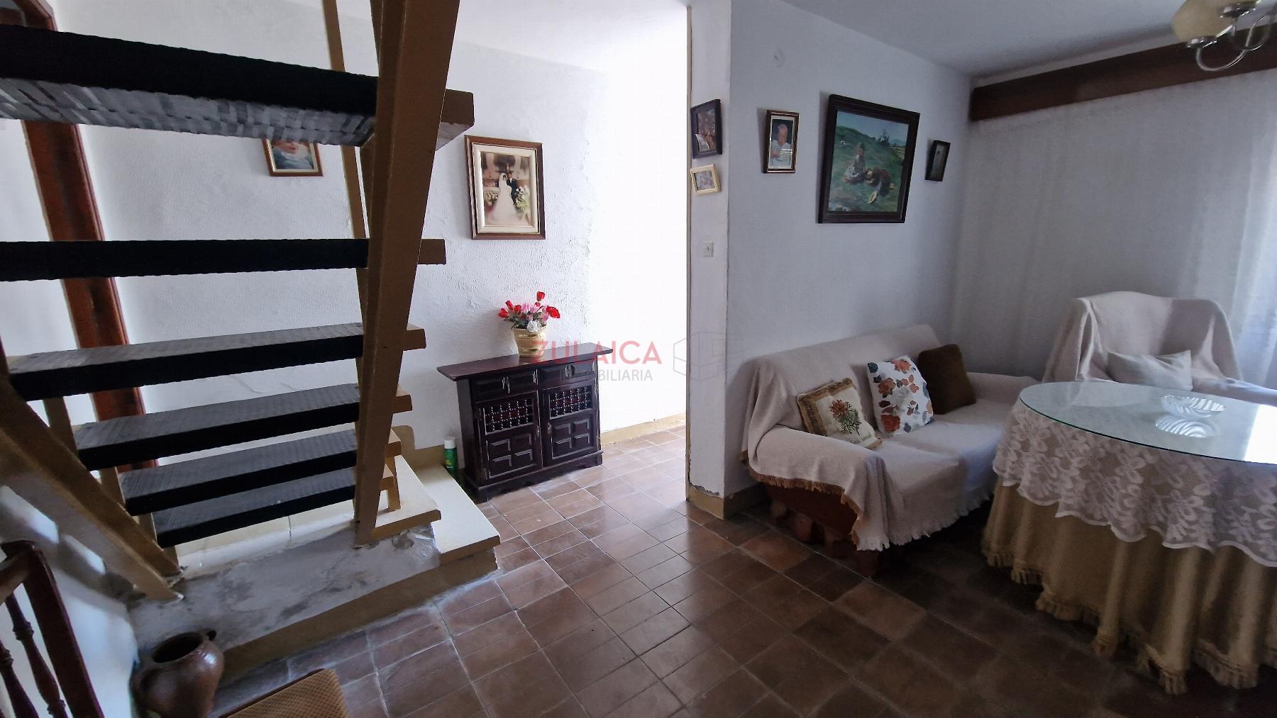 For sale of house in Alfarnate