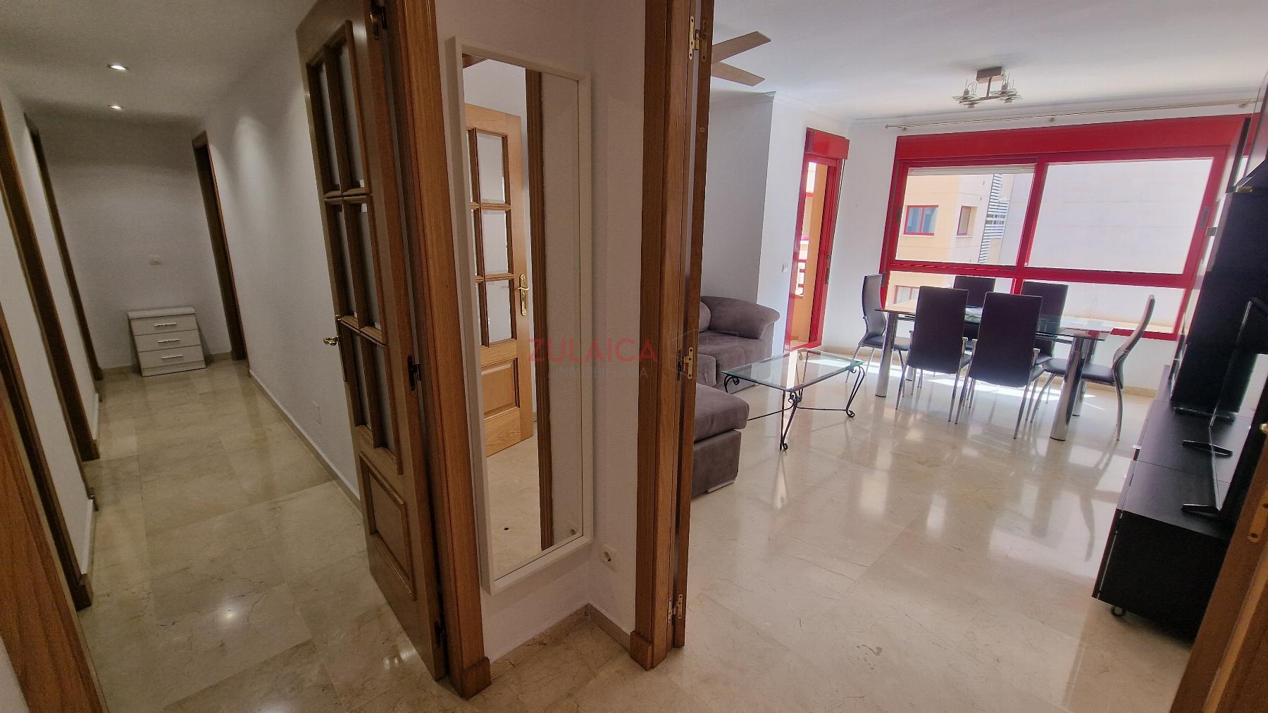 For sale of flat in Málaga