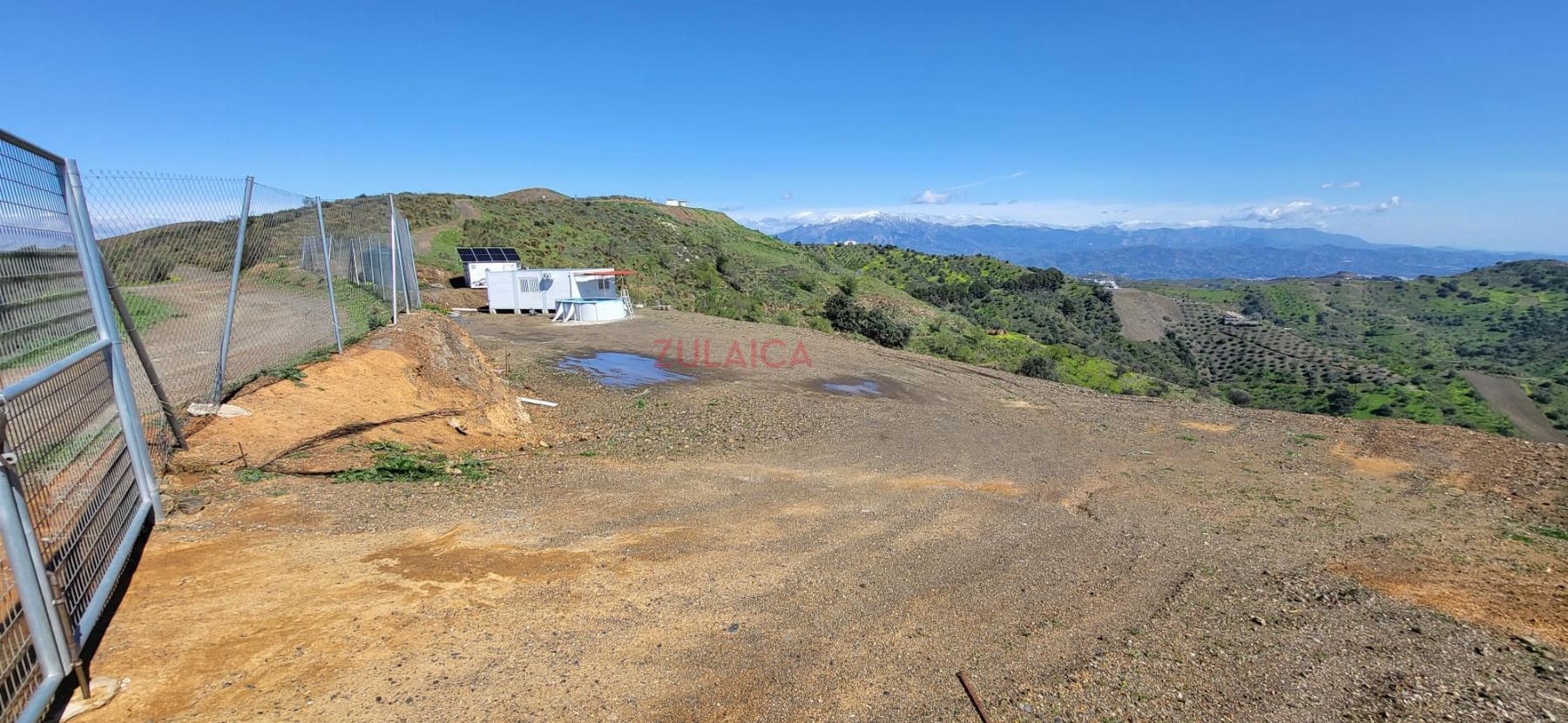 Venta de terreno en Moclinejo