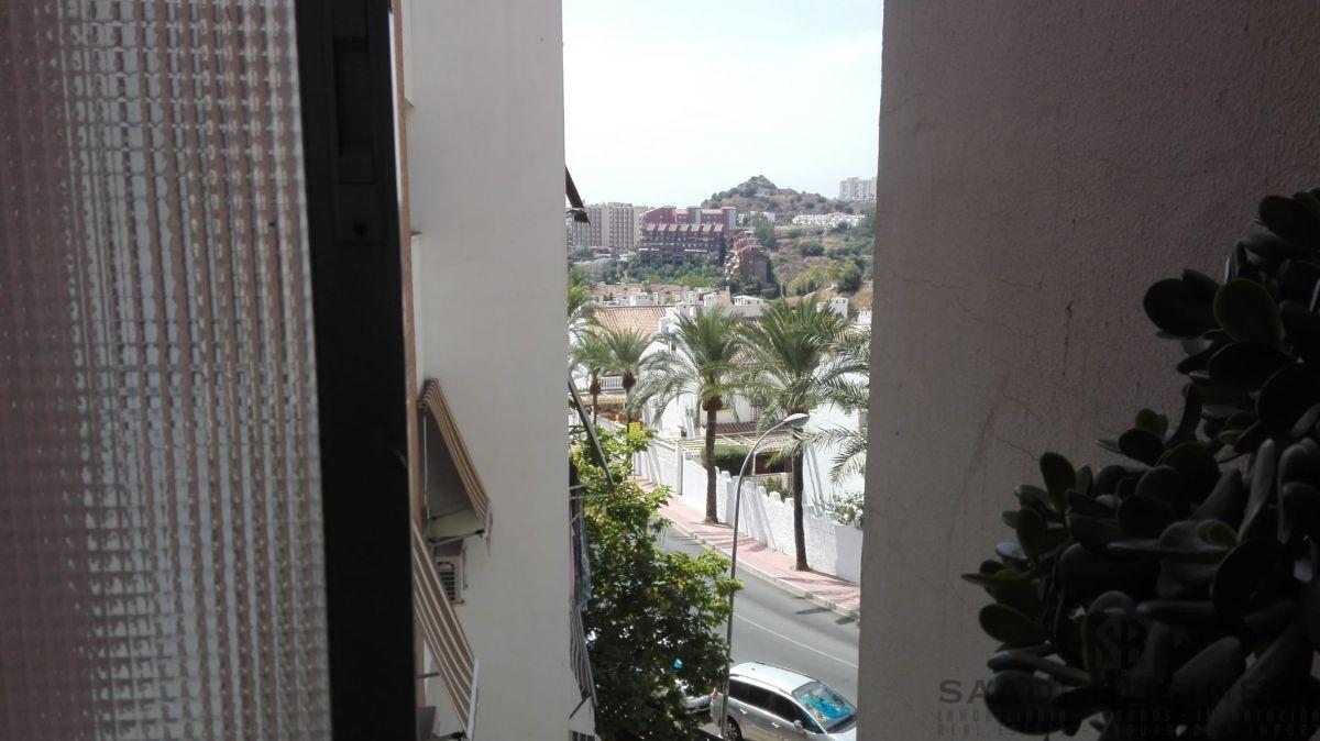 For sale of apartment in Benalmádena Costa