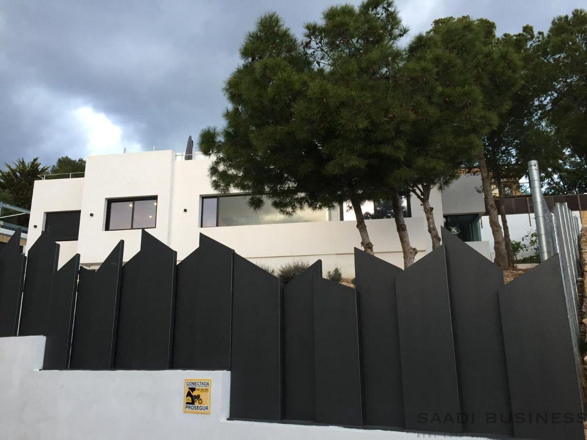 For sale of villa in Málaga