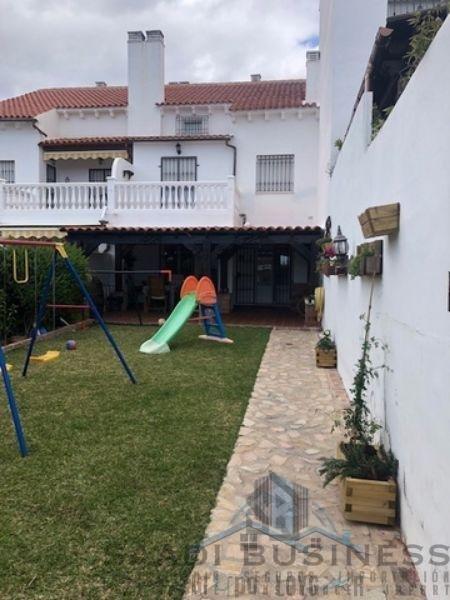 For sale of house in Rincón de la Victoria
