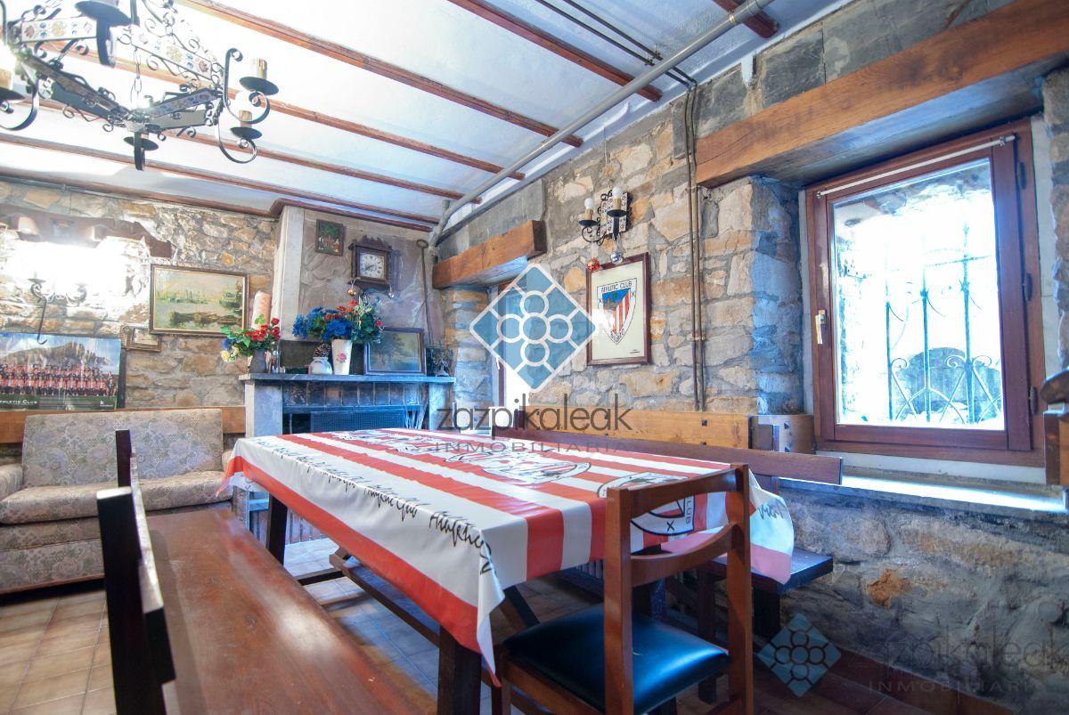 For sale of chalet in Bilbao