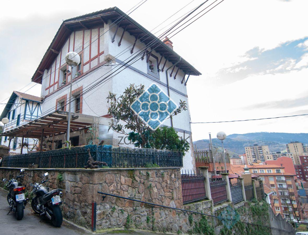 Vendita di chalet in Bilbao