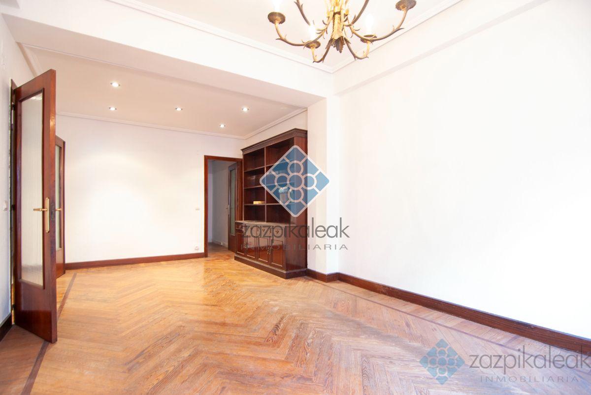 For sale of flat in Bilbao