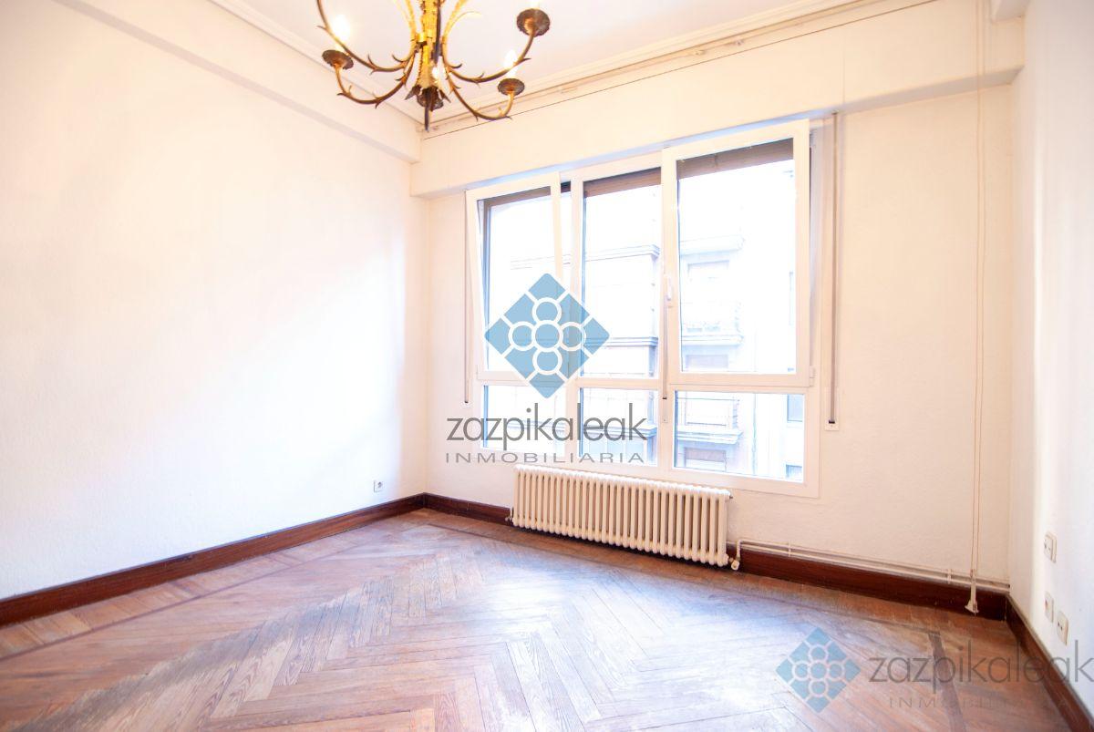 For sale of flat in Bilbao