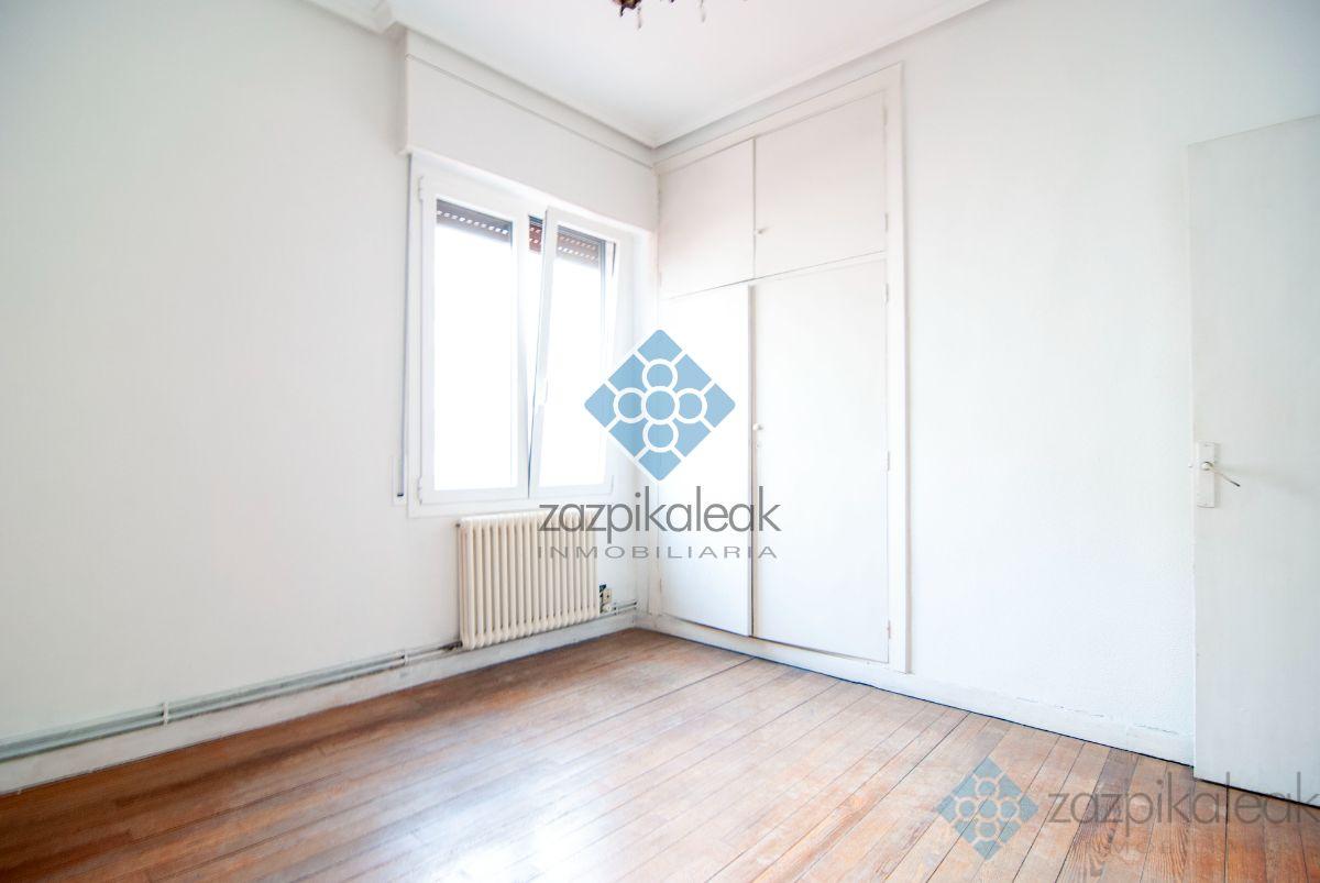 For sale of flat in Bilbao