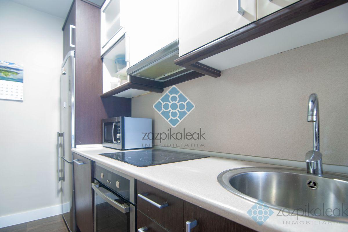 For sale of flat in Sestao