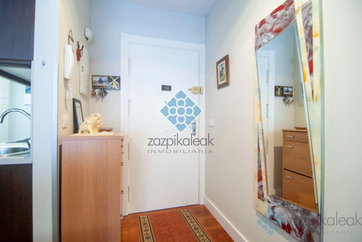 For sale of flat in Sestao