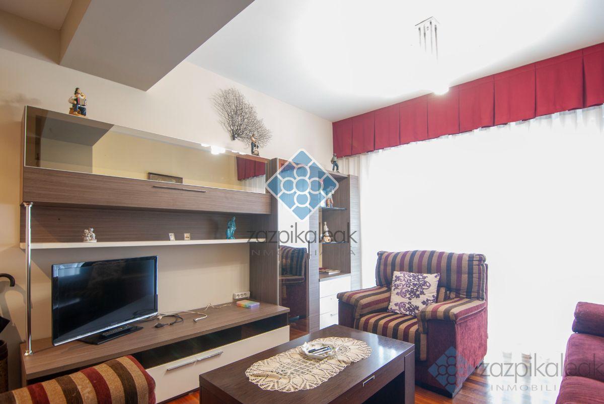 For sale of flat in Sestao