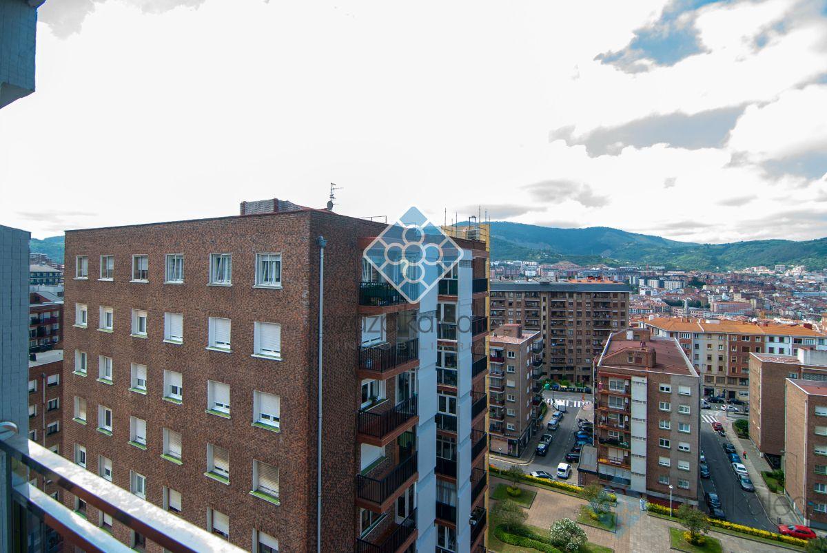 For sale of penthouse in Bilbao