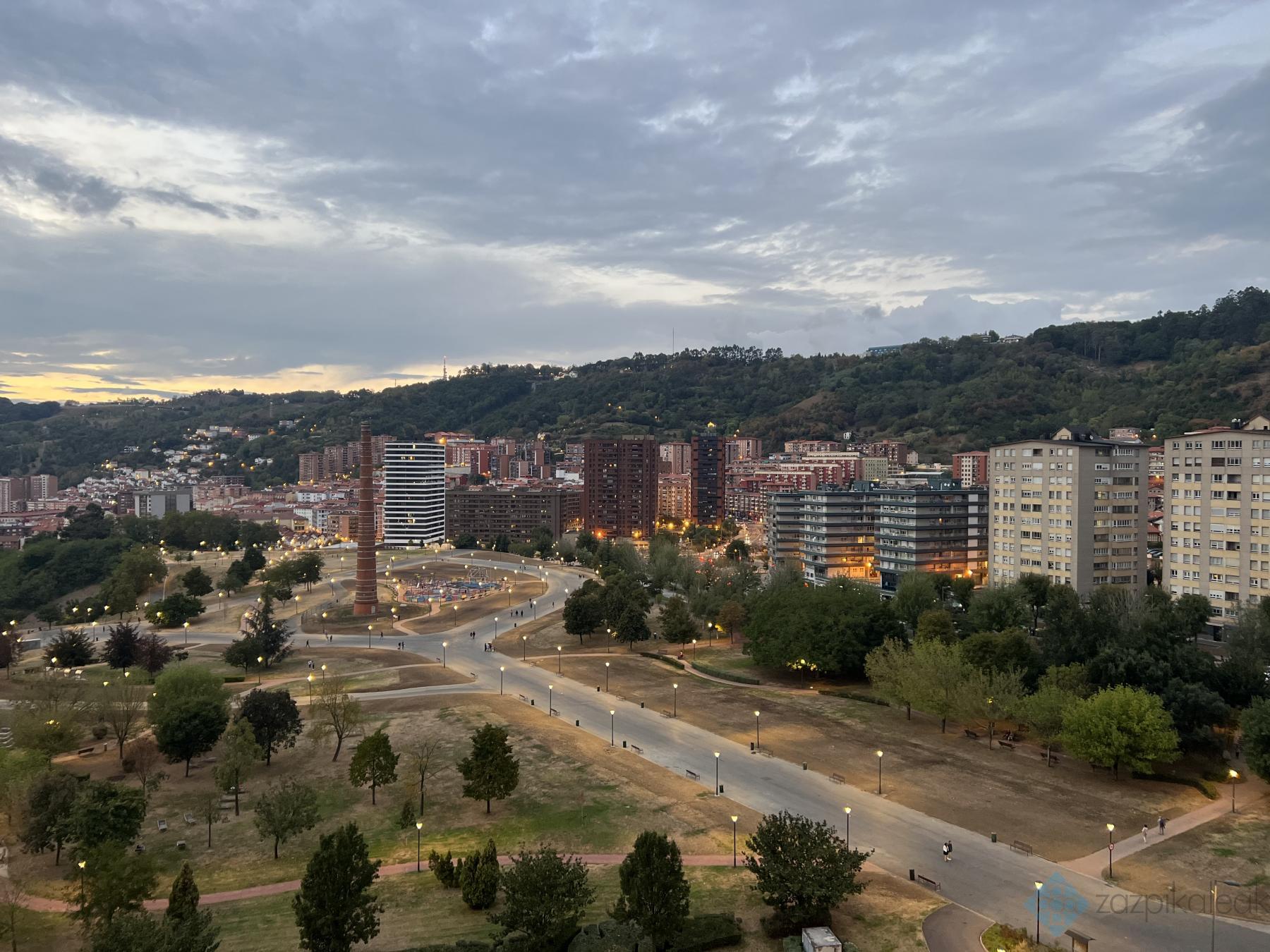 For sale of penthouse in Bilbao