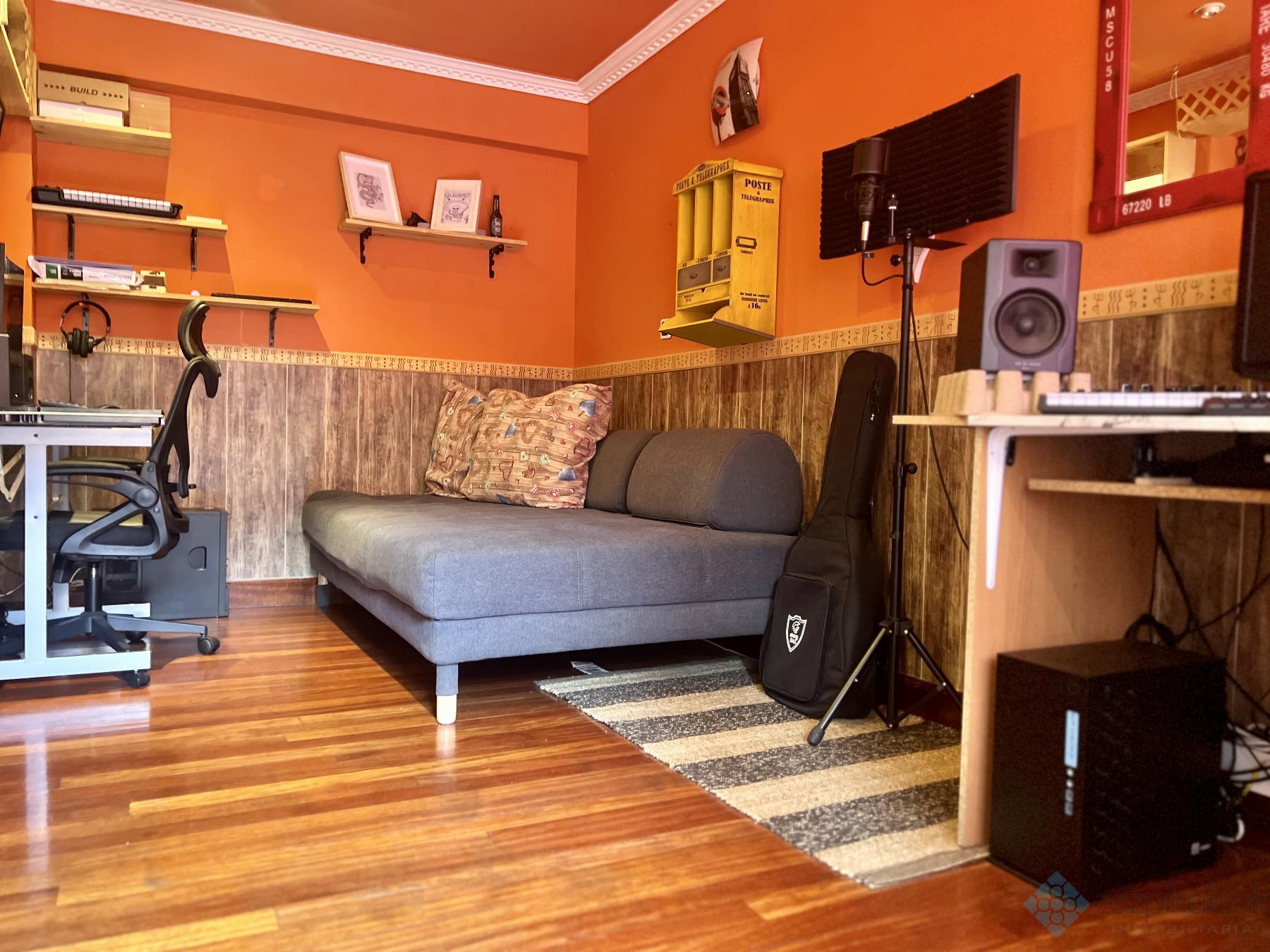 For sale of flat in Bilbao