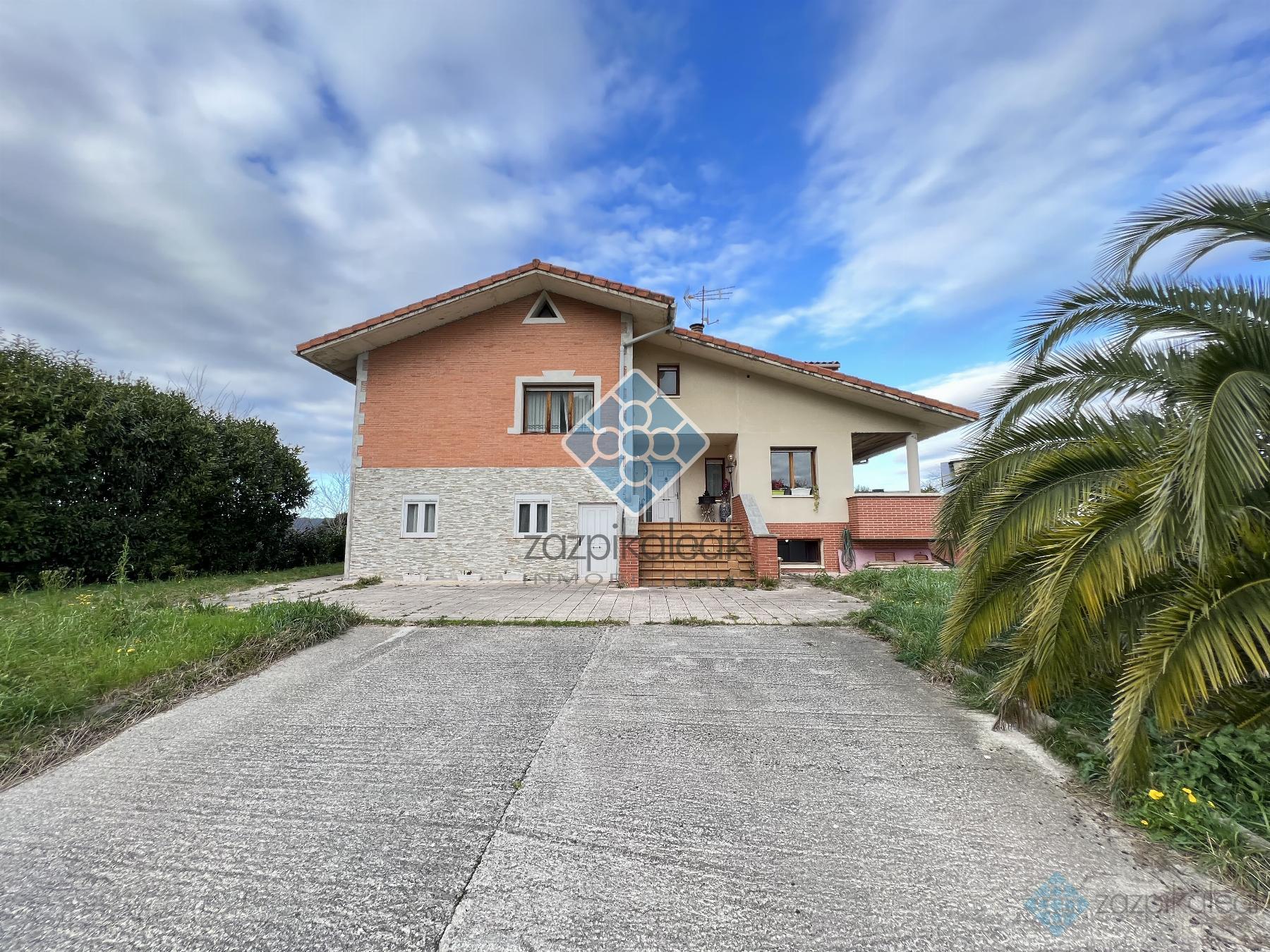 For sale of chalet in Bilbao