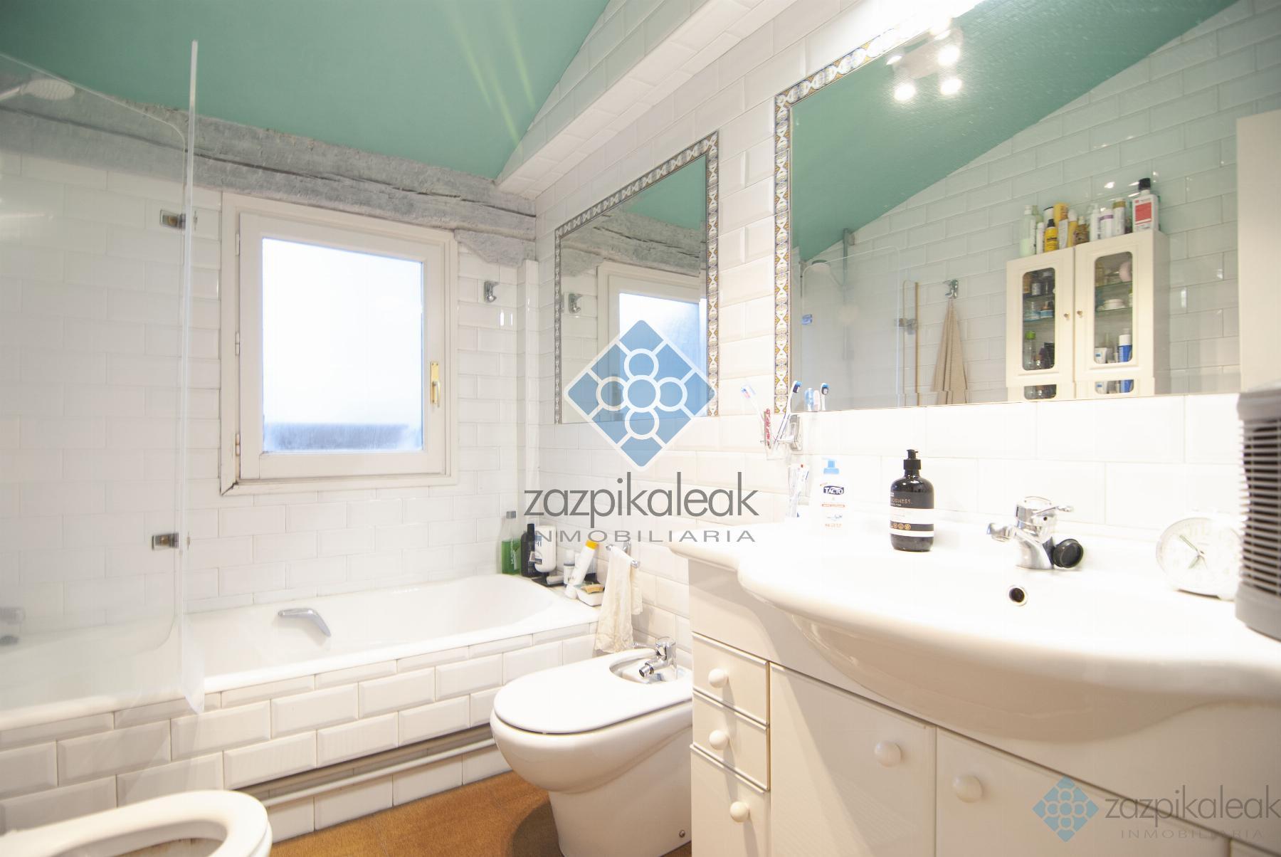 For sale of flat in Bilbao