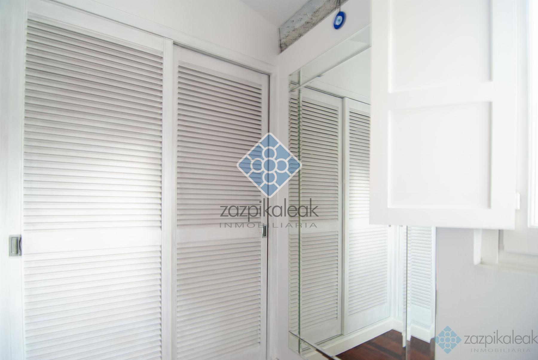 For sale of flat in Bilbao