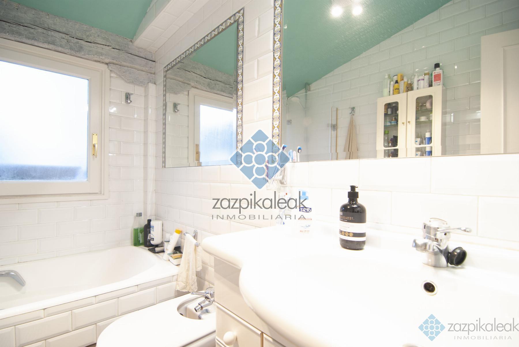 For sale of flat in Bilbao