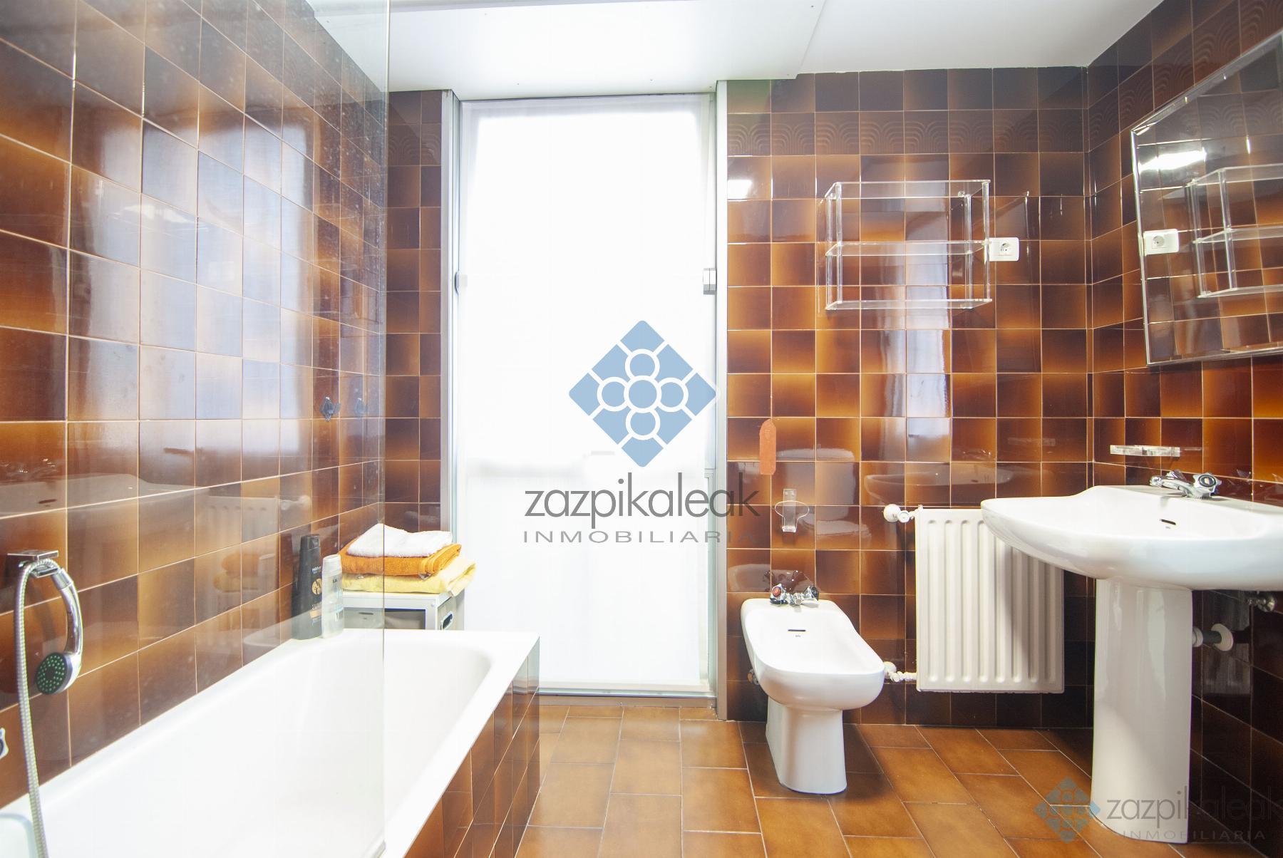 For sale of flat in Bilbao