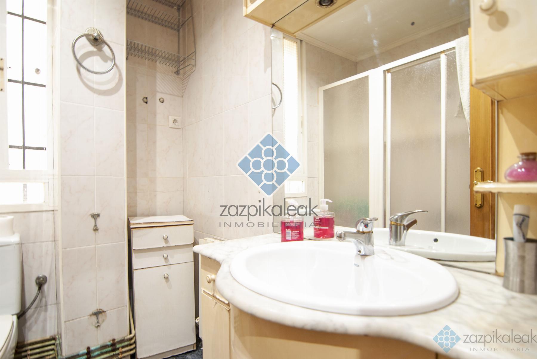 For sale of flat in Bilbao