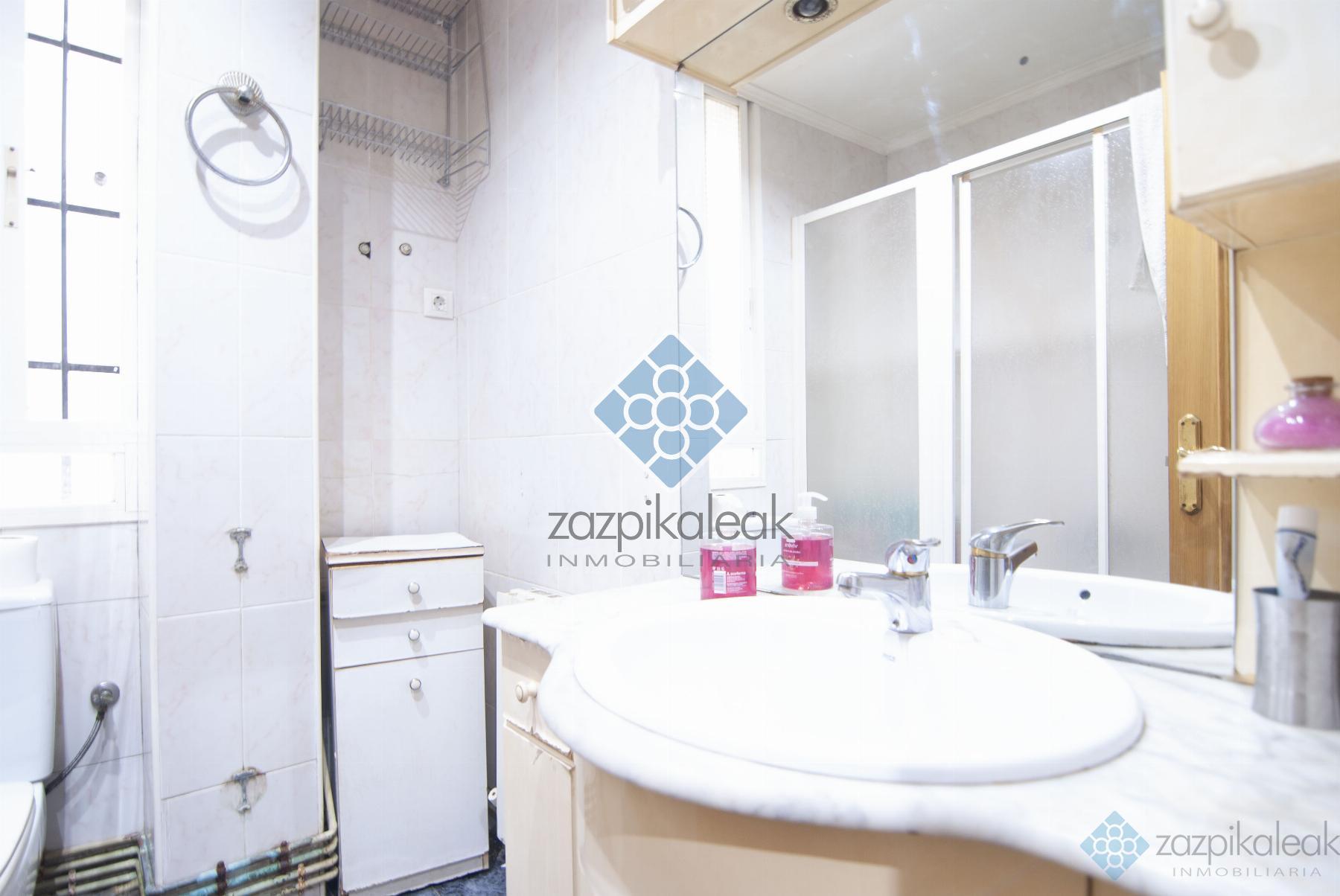 For sale of flat in Bilbao