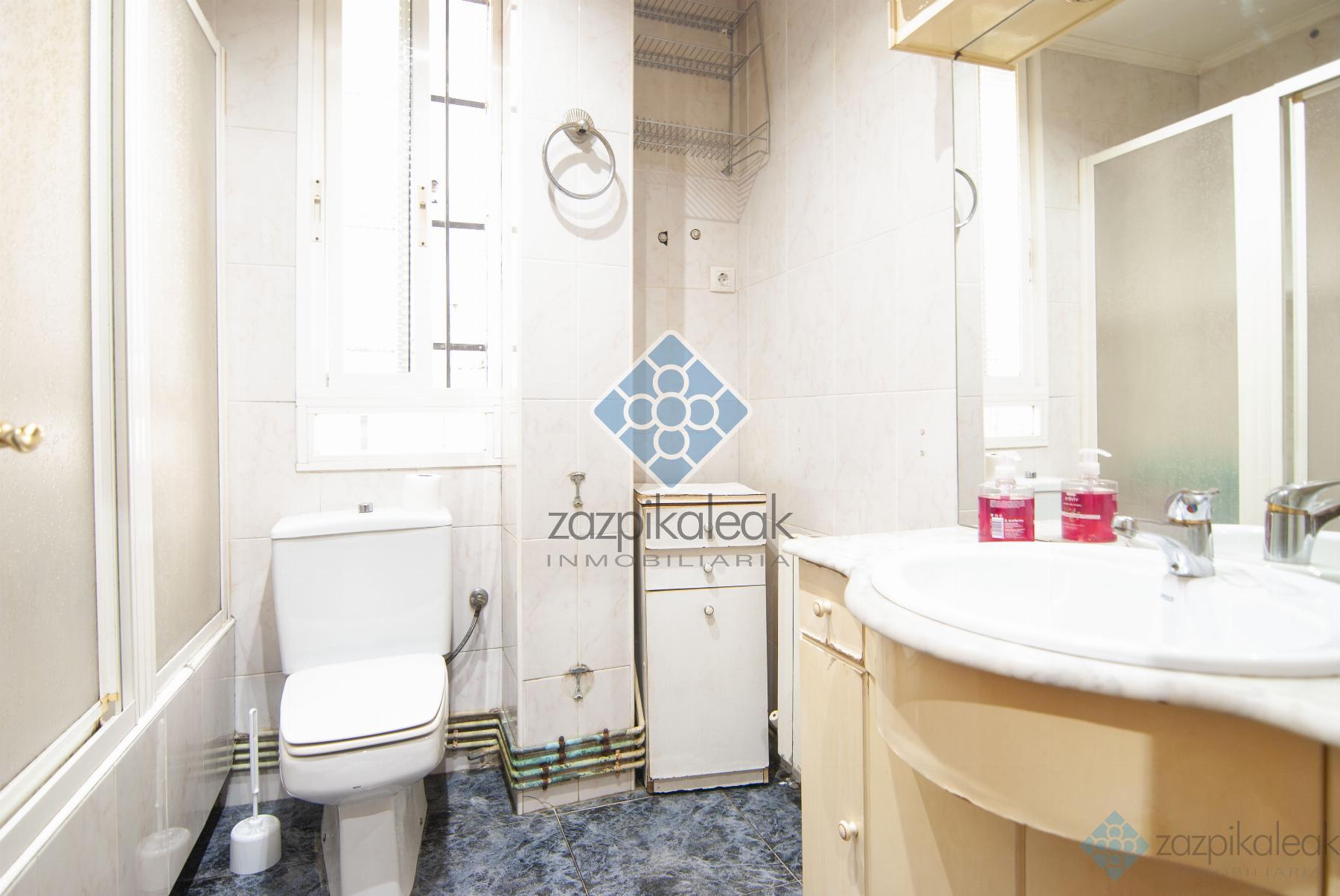 For sale of flat in Bilbao
