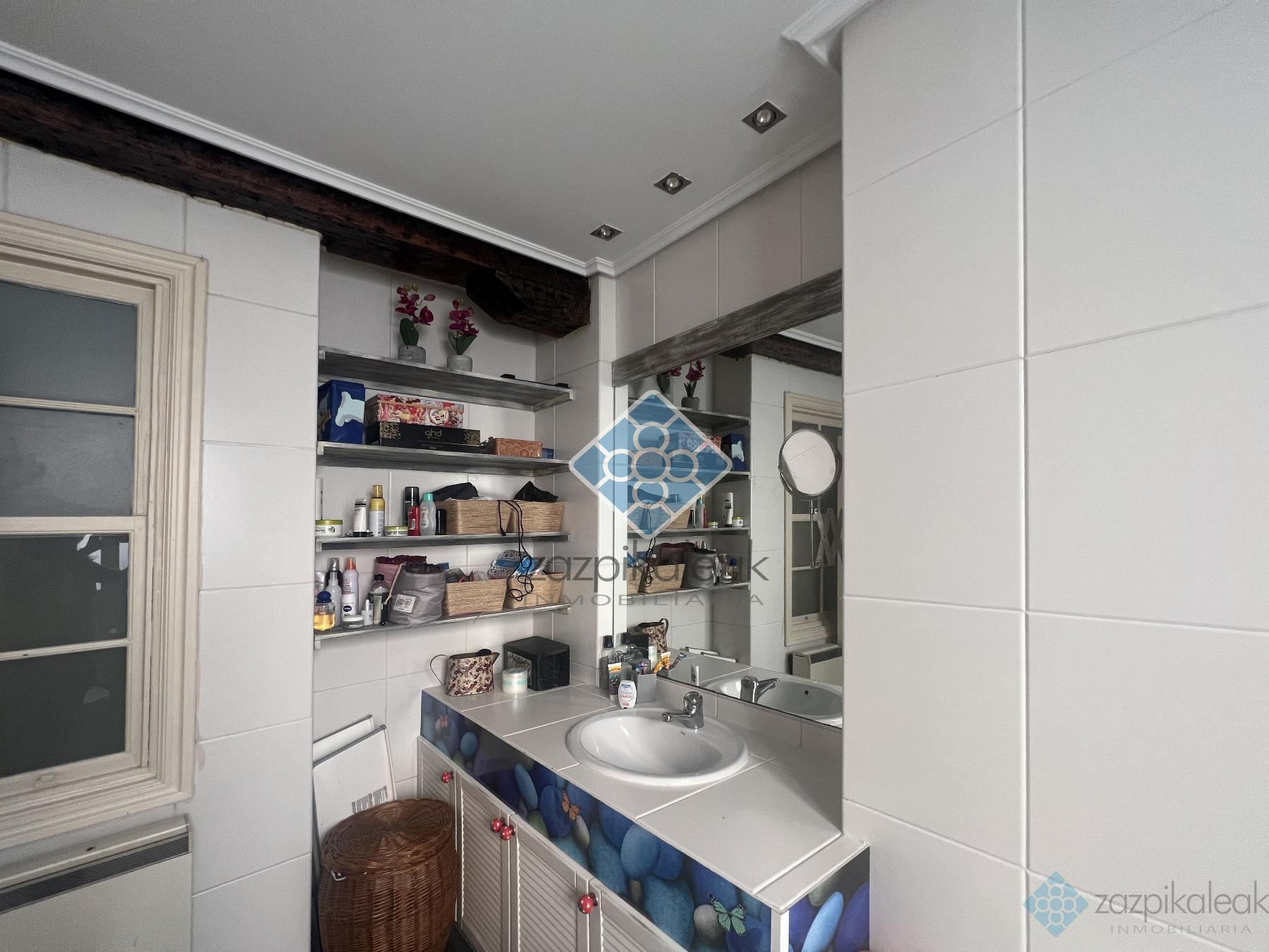 For sale of flat in Bilbao