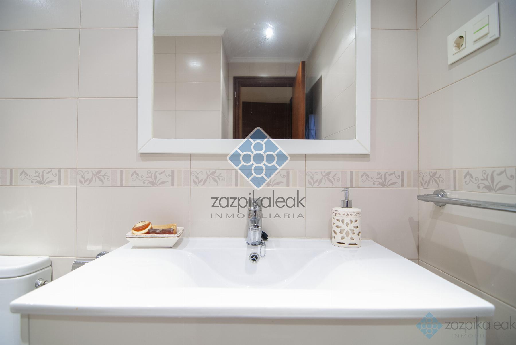For sale of flat in Bilbao