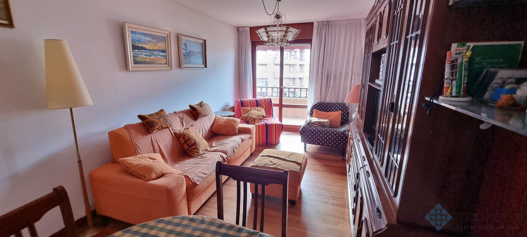 For sale of flat in Allendelagua