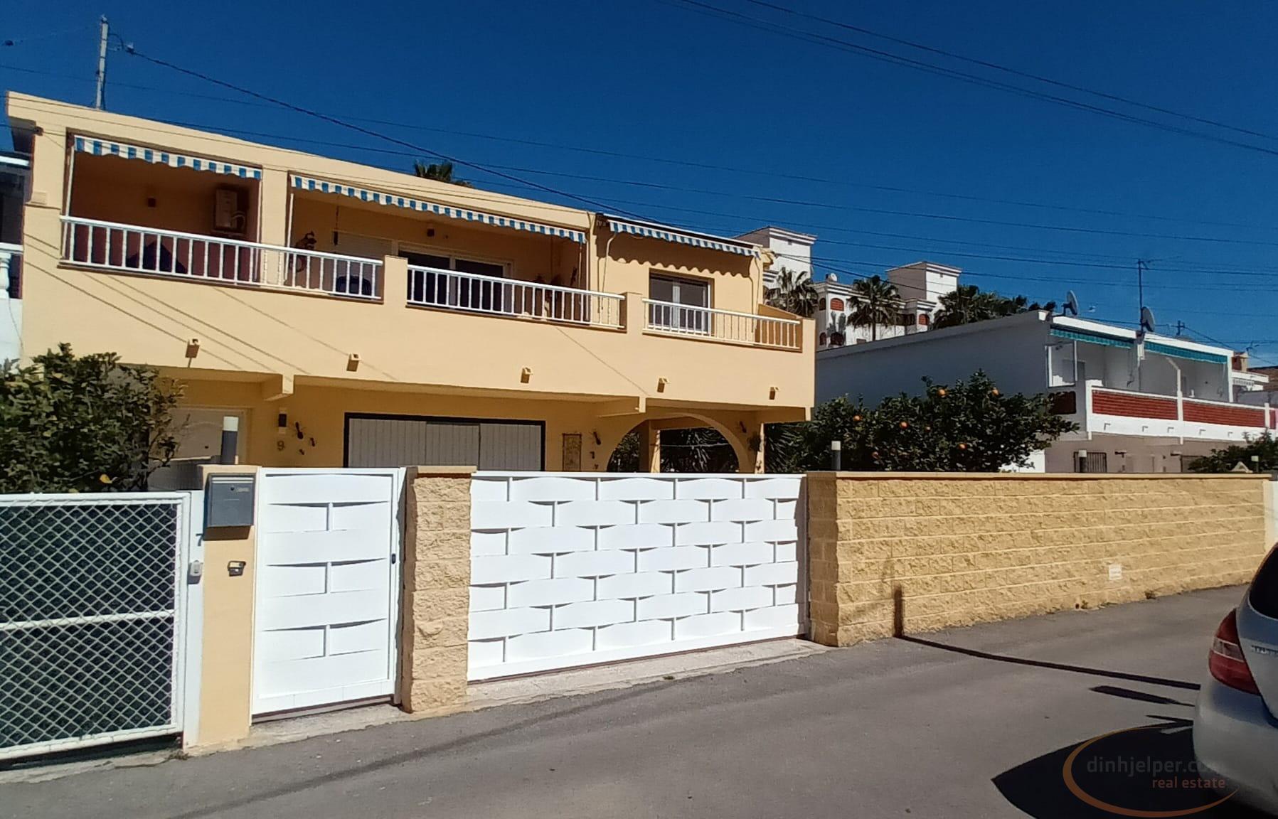 For sale of bungalow in Playa del Albir