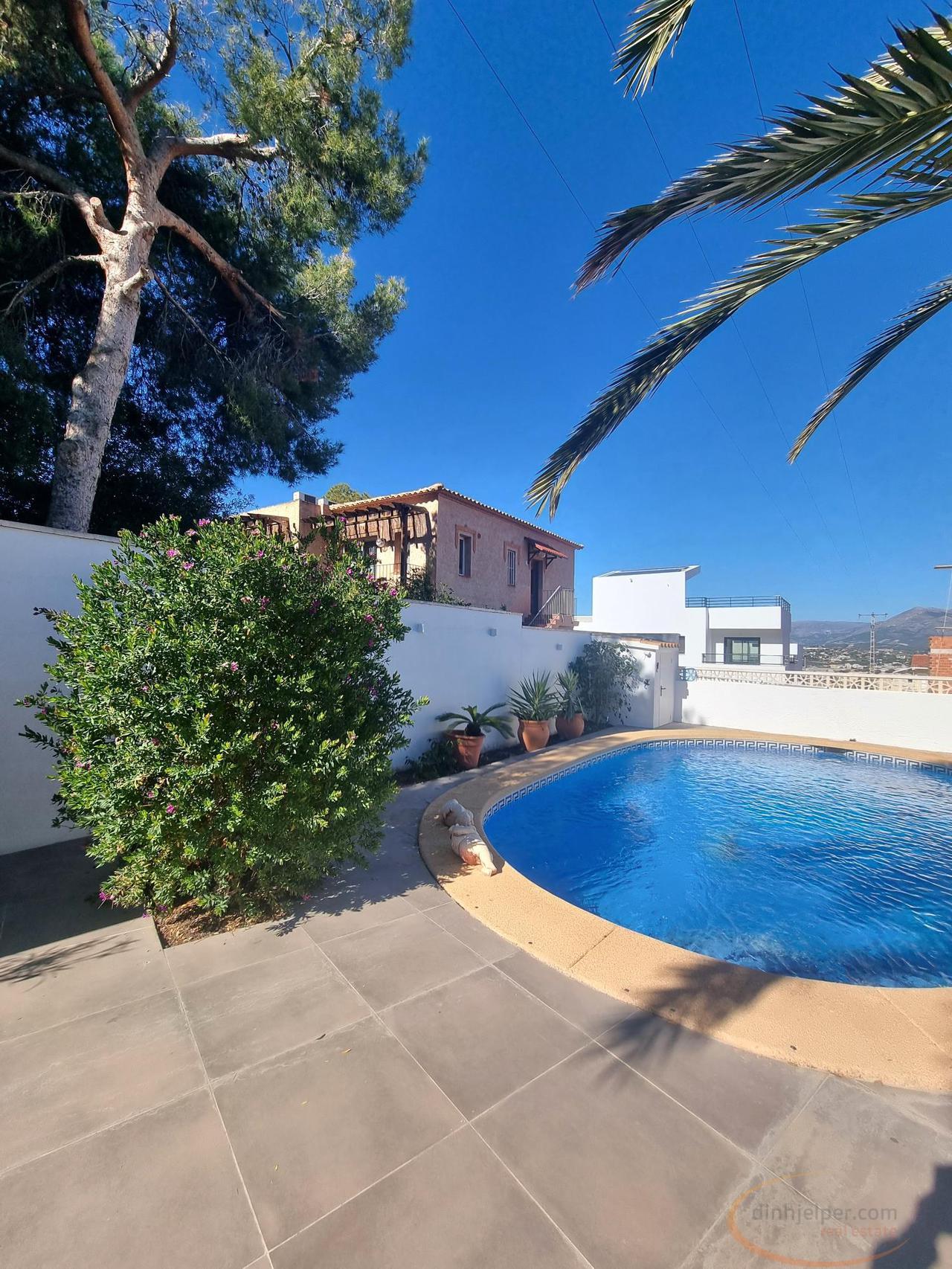 For sale of villa in Playa del Albir