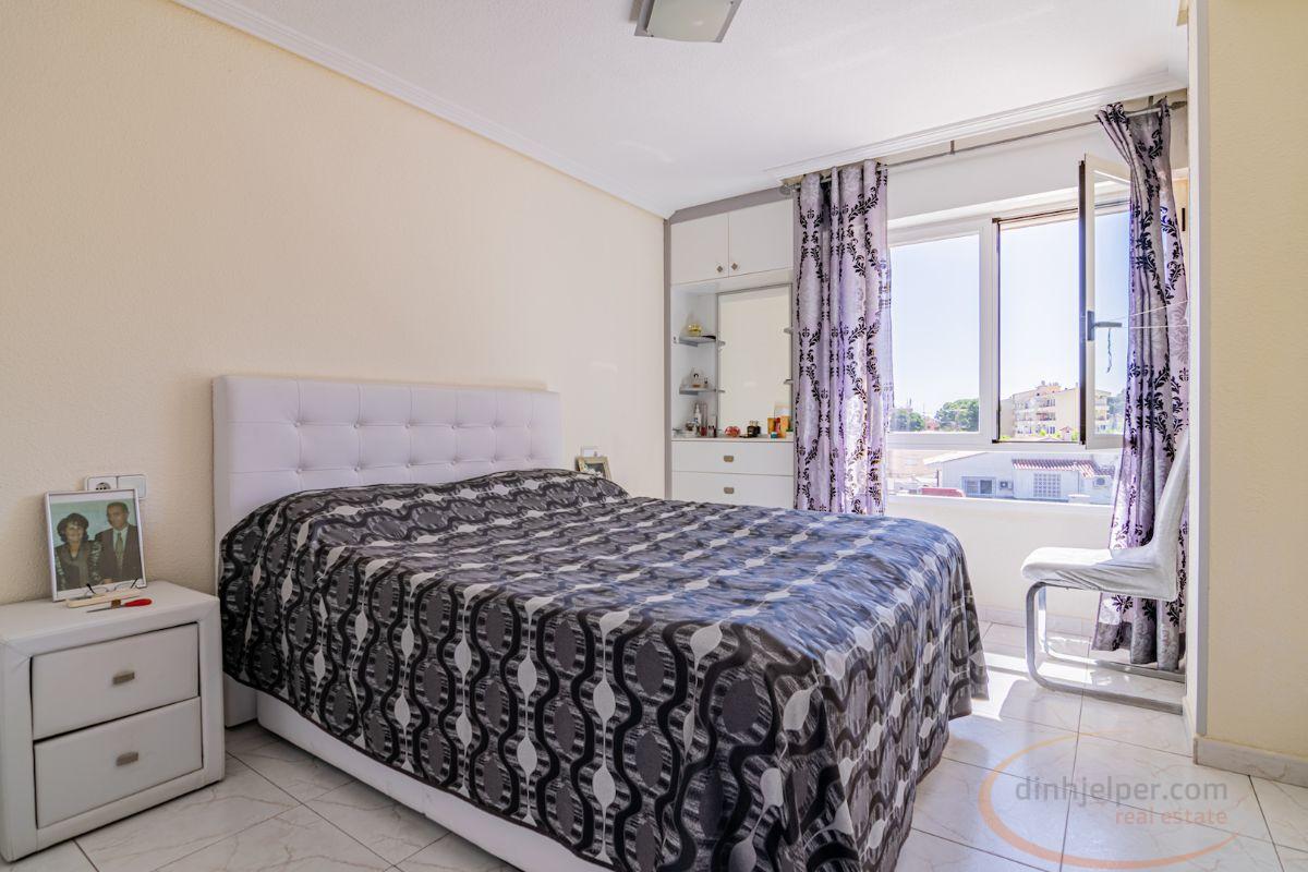 For sale of apartment in Playa del Albir
