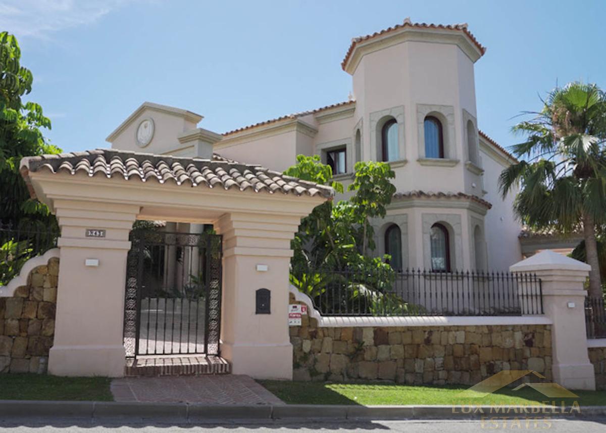 Venta de villa en Los Flamingos